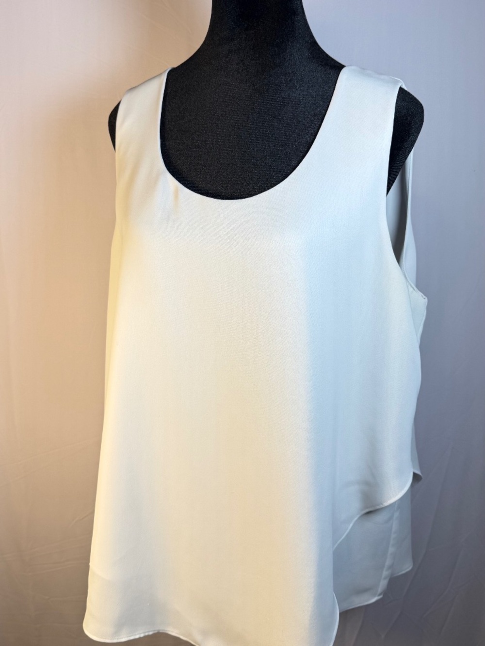NIC+ZOE cream /white double tulip layer sleeveless blouse/tank. XL